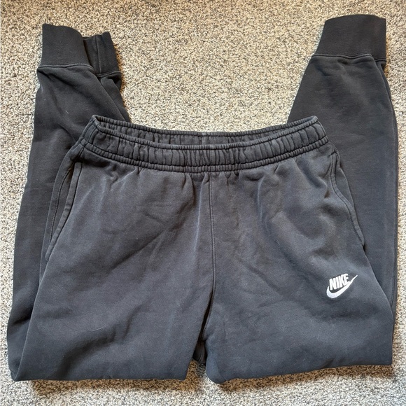 Nike Black Sweatpants - Picture 1 of 3